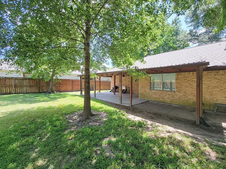 10282 Valley Dr S — Photo 40