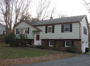1487 Hanover St, Yorktown Heights, NY 10598