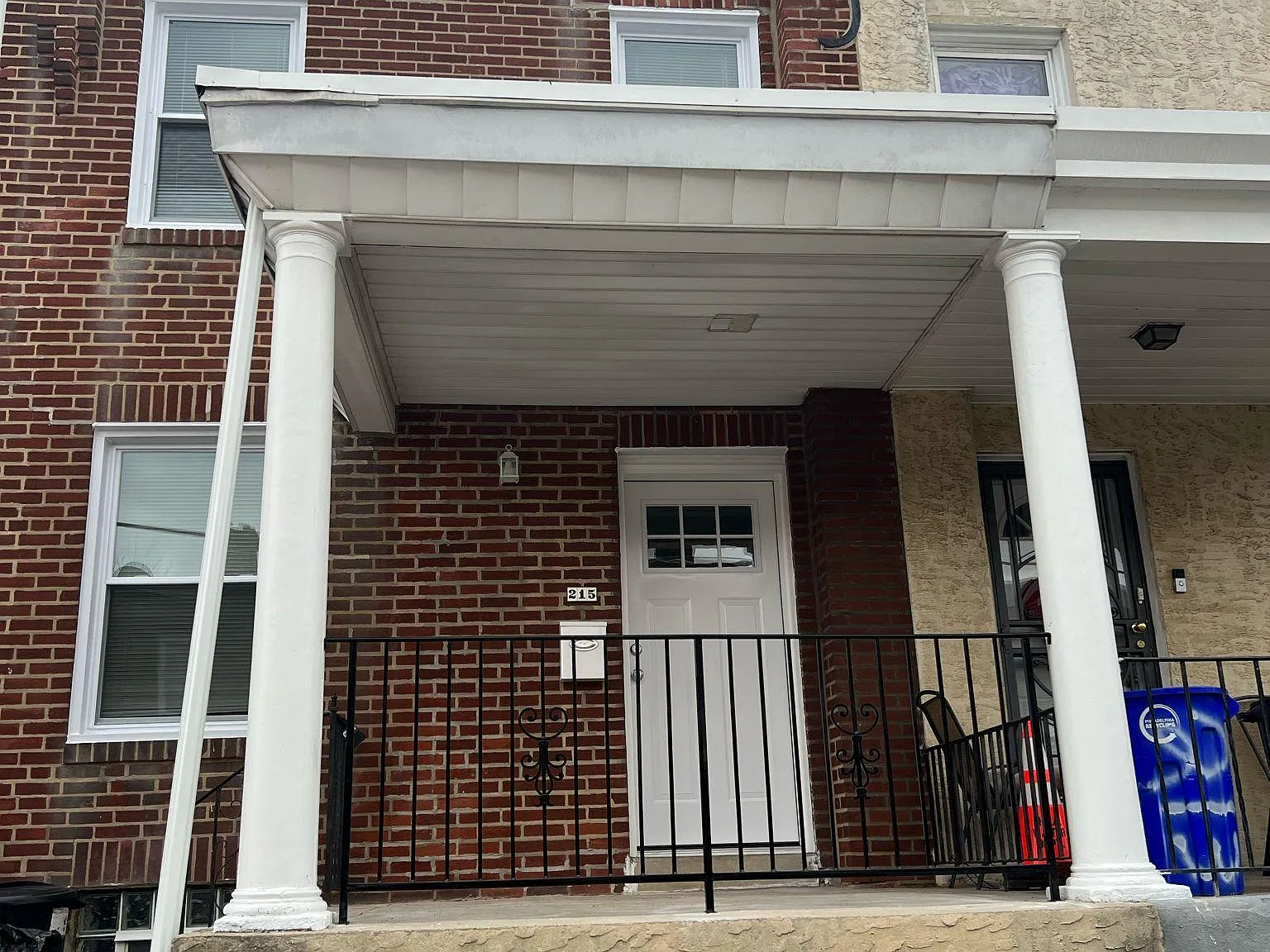3 bed, 1020 sqft, $1,750 — Photo 3