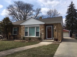 1440 Kemman Ave, La Grange Park, IL 60526