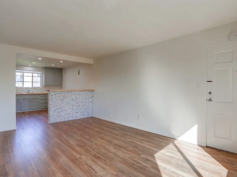 1074 Turquoise St — Photo 8