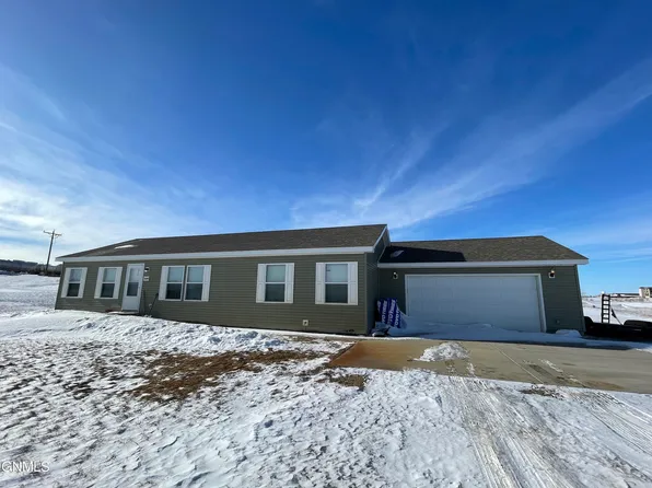 2645 Buffalo Hills Dr, Watford City, ND 58854