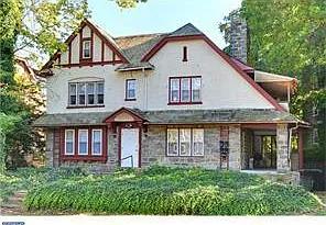 6308 Sherwood Rd — Photo 1
