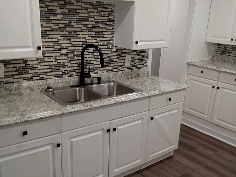 1311 Alma Ave — Photo 2