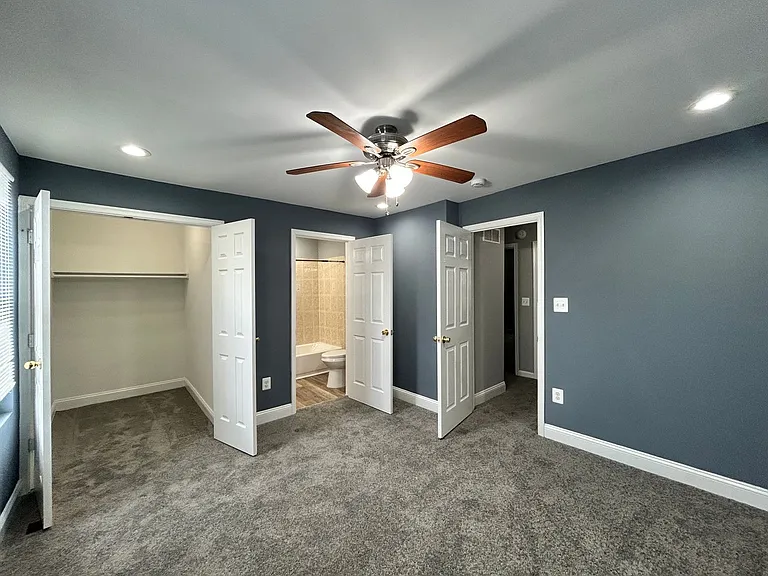 4702 Old York Rd — Photo 5