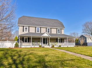 398 Greenlodge St, Dedham, MA 02026