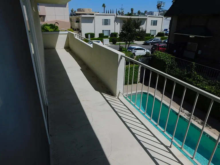4325 Mammoth Ave #5 — Photo 13
