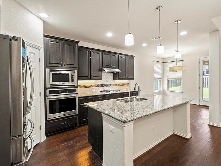 272 Nantucket Cir — Photo 5