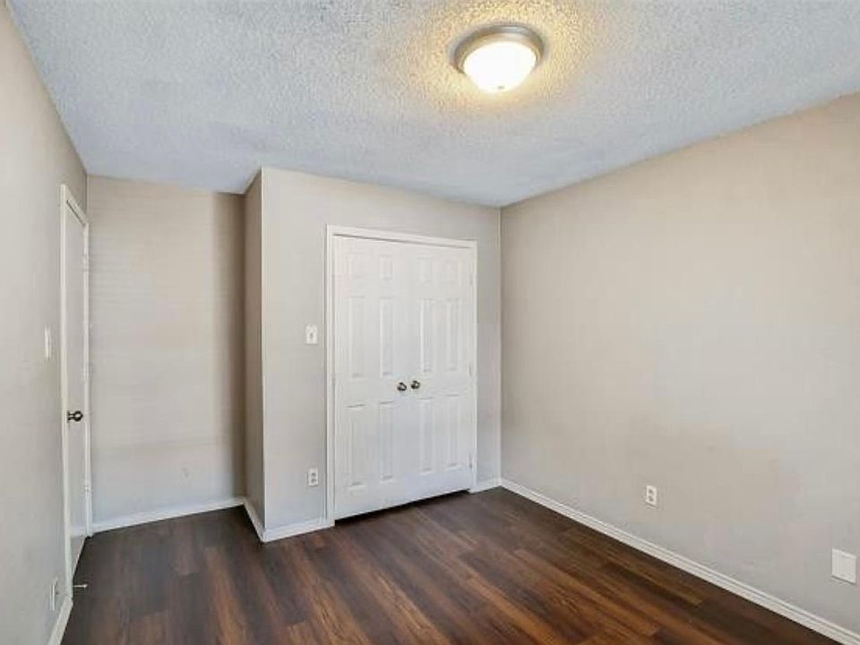 1st image of 1649 Woodhall Way