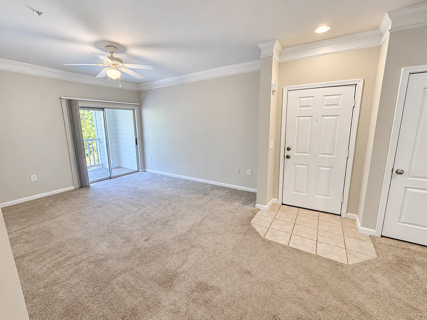 1 bed, 800 sqft, $1,850 — Photo 2