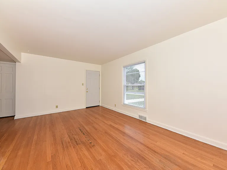 4139 N Sherman Blvd #2 — Photo 9