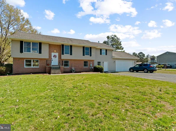 20296 Spitfire Ct, Lexington Park, MD 20653