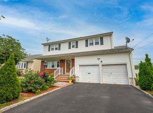 823 Inwood Rd, Union, NJ 07083