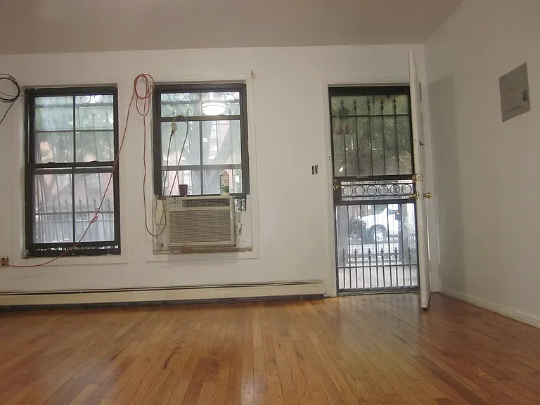 356 S 4th St #1 — Photo 5