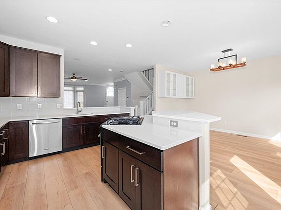 5th image of 4576 Fair Valley Dr