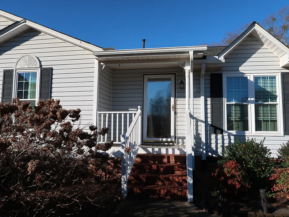 18 Irish Rose Ct