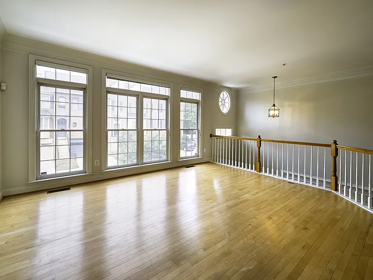 1156 Regal Oak Dr — Photo 8