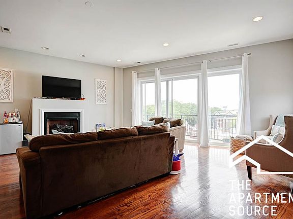 2nd image of 3511 N Elston Ave #4C