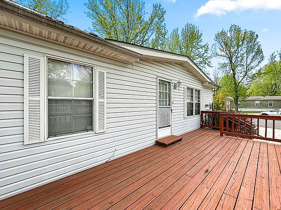 62 Lisa Ln, Smithton, IL 62285 | Zillow