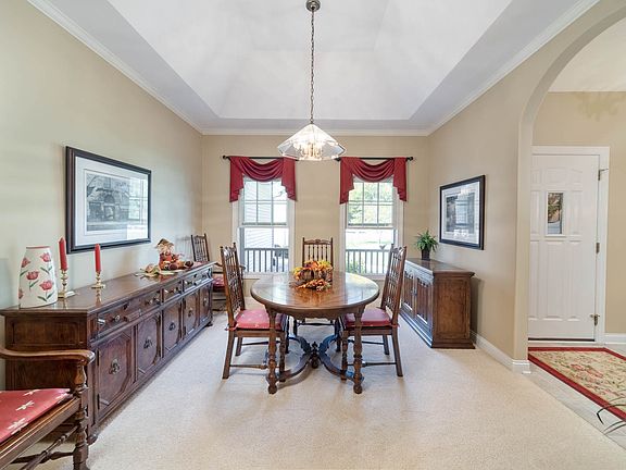 4th image of 25678 Rolling Hills Dr