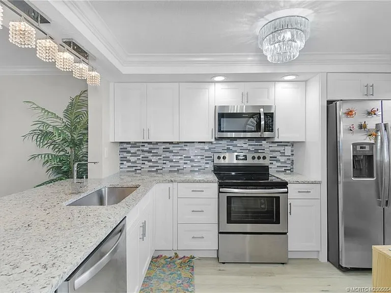 10310 S Ocean Dr #504 — Photo 8