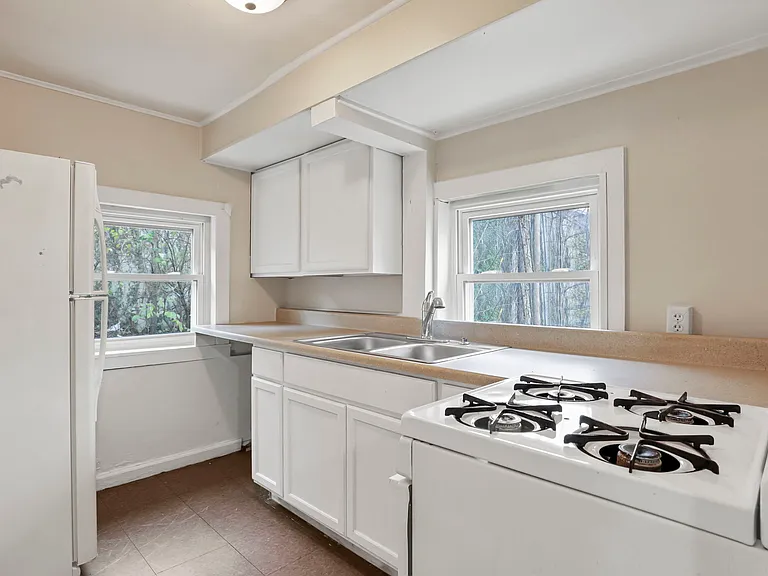 18C Pinewood Dr #D — Photo 11
