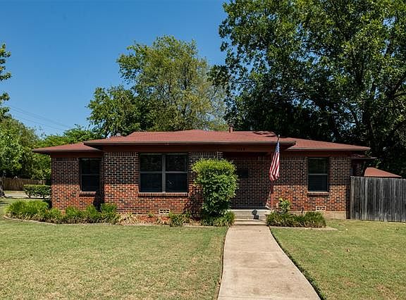 3rd image of 3160 Meadow Oaks Dr