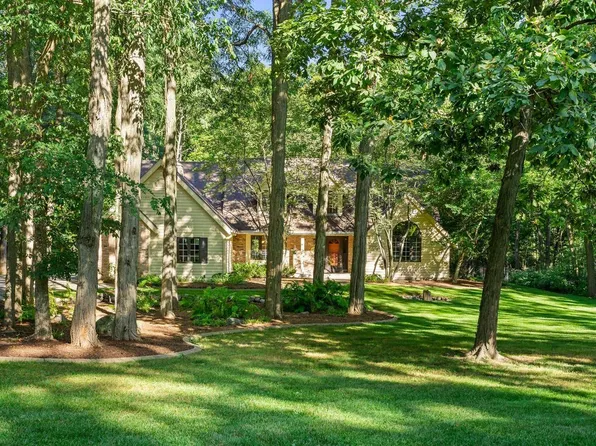 598 Garrison COURT, Delafield, WI 53018