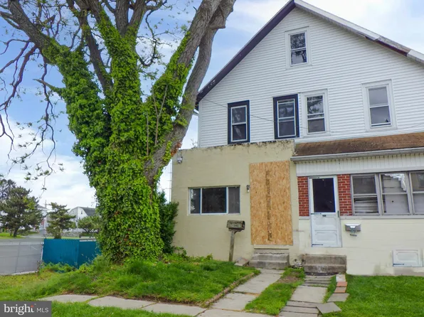 401 Printz Ave, Essington, PA 19029