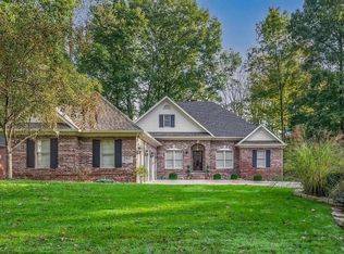 2801 E Pointe Cove Rd, Bloomington, IN 47401