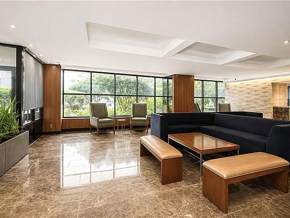 4th image of 2650 Ocean Pkwy APT 8C