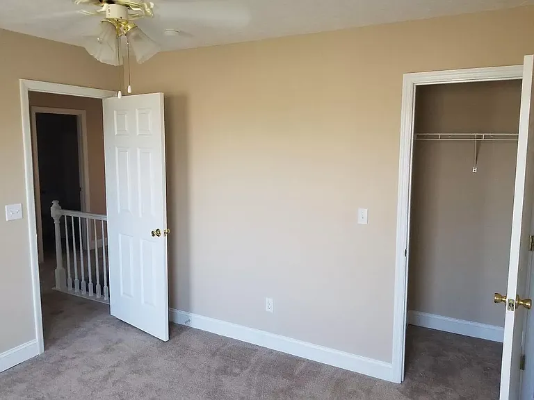 630 Hampton Way — Photo 11