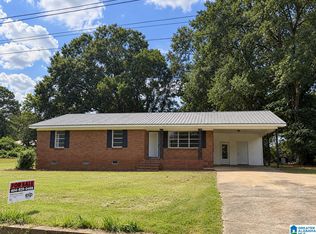 32 Ada Dr, Oxford, AL 36203