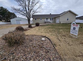 1812 Spruce St, Ellis, KS 67637