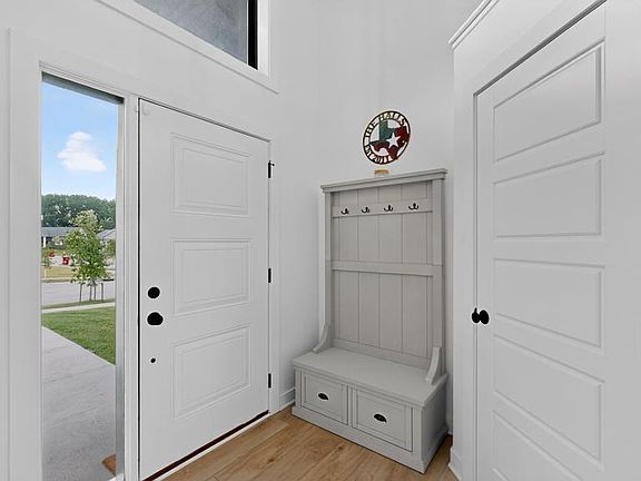 4th image of 6201 55th Ave NW