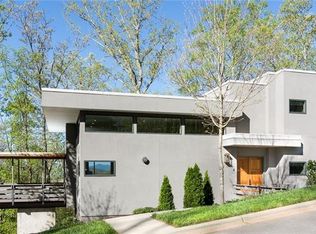 8 Samuel Ashe Dr, Asheville, NC 28805