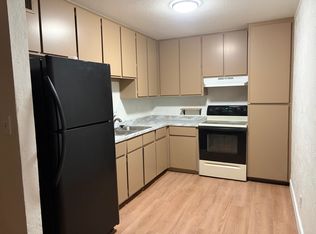 585 W 16th Ave APT 3, Apache Junction, AZ 85120