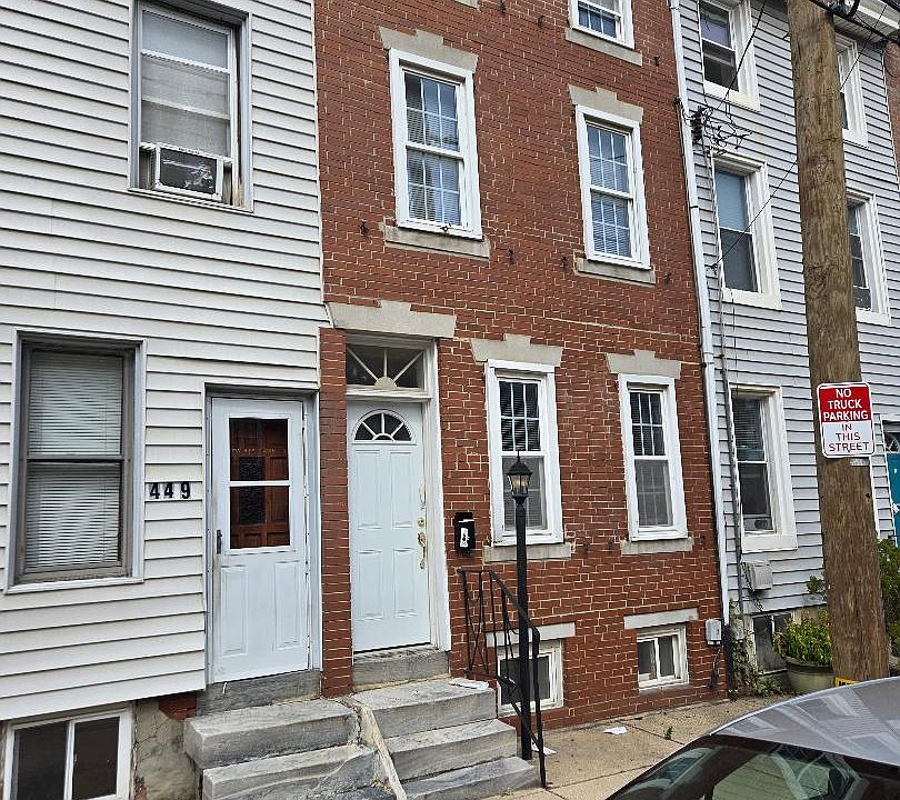 1st image of 451 E Wildey St
