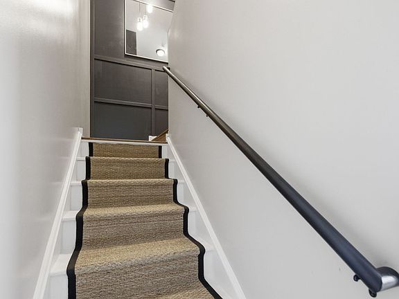 5th image of 2255 Hudson Cir #2255