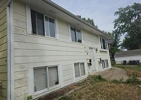 3rd image of 1014 26th Ave N