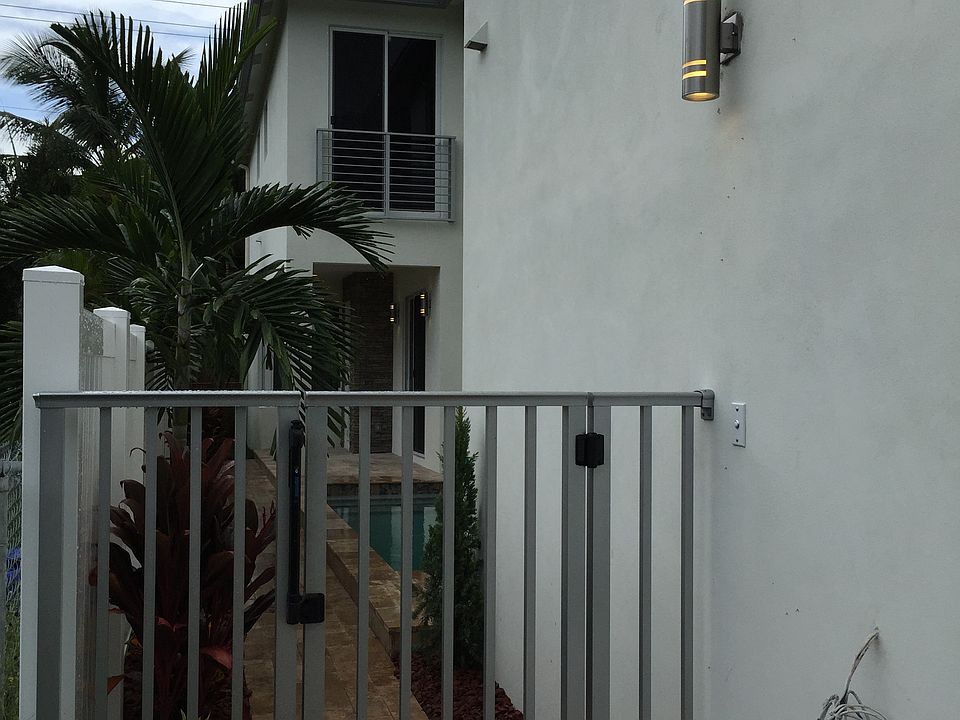 1st image of 1624 1626 Ne 5street