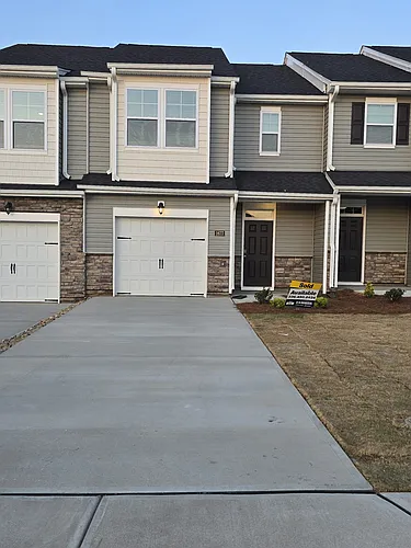 1677 Hallview Ct Photo 1