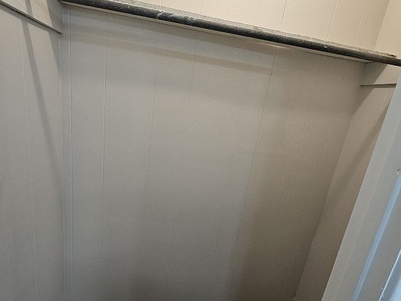 5th image of 18 E Olliff St APT 4