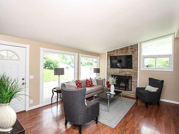 4th image of 1614 Liggett Dr