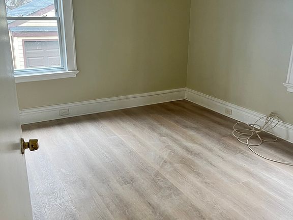 4th image of 66 Poe Ave Floor 2