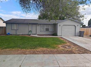 503 E Selway Dr, Homedale, ID 83628