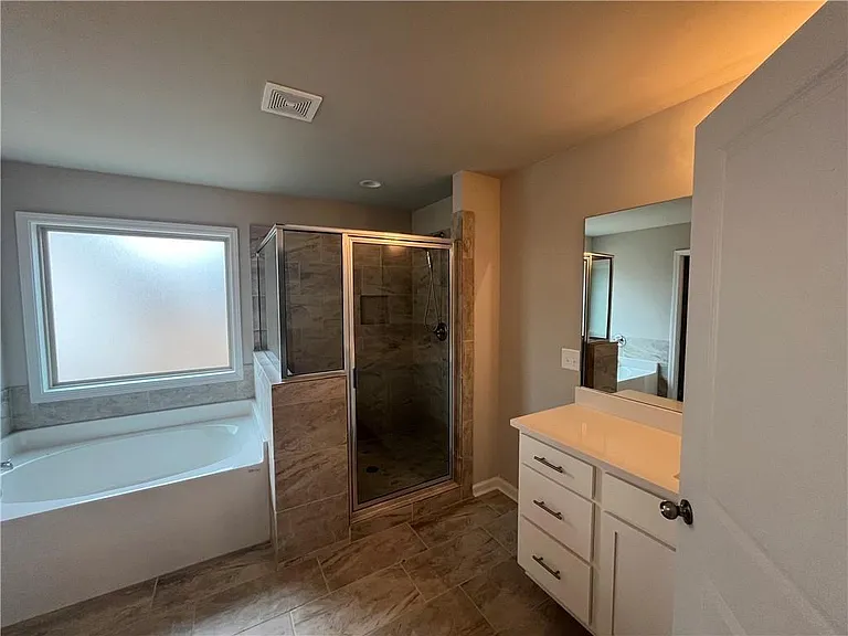 408 Elkhorn Glen Ct — Photo 13