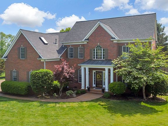 3rd image of 1301 Erin Ln