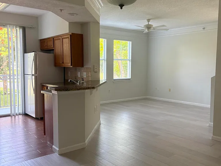 2050 Alta Meadows Ln #2109 — Photo 7