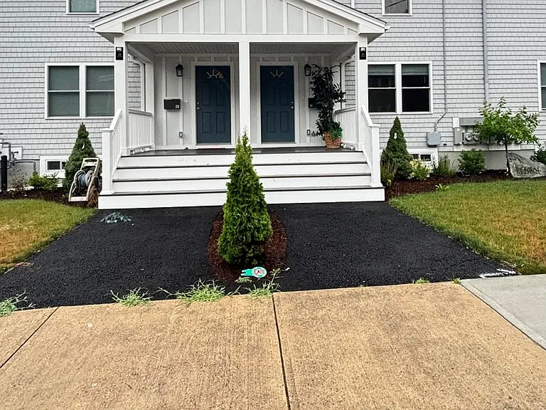 30 Forest Ave — Photo 1